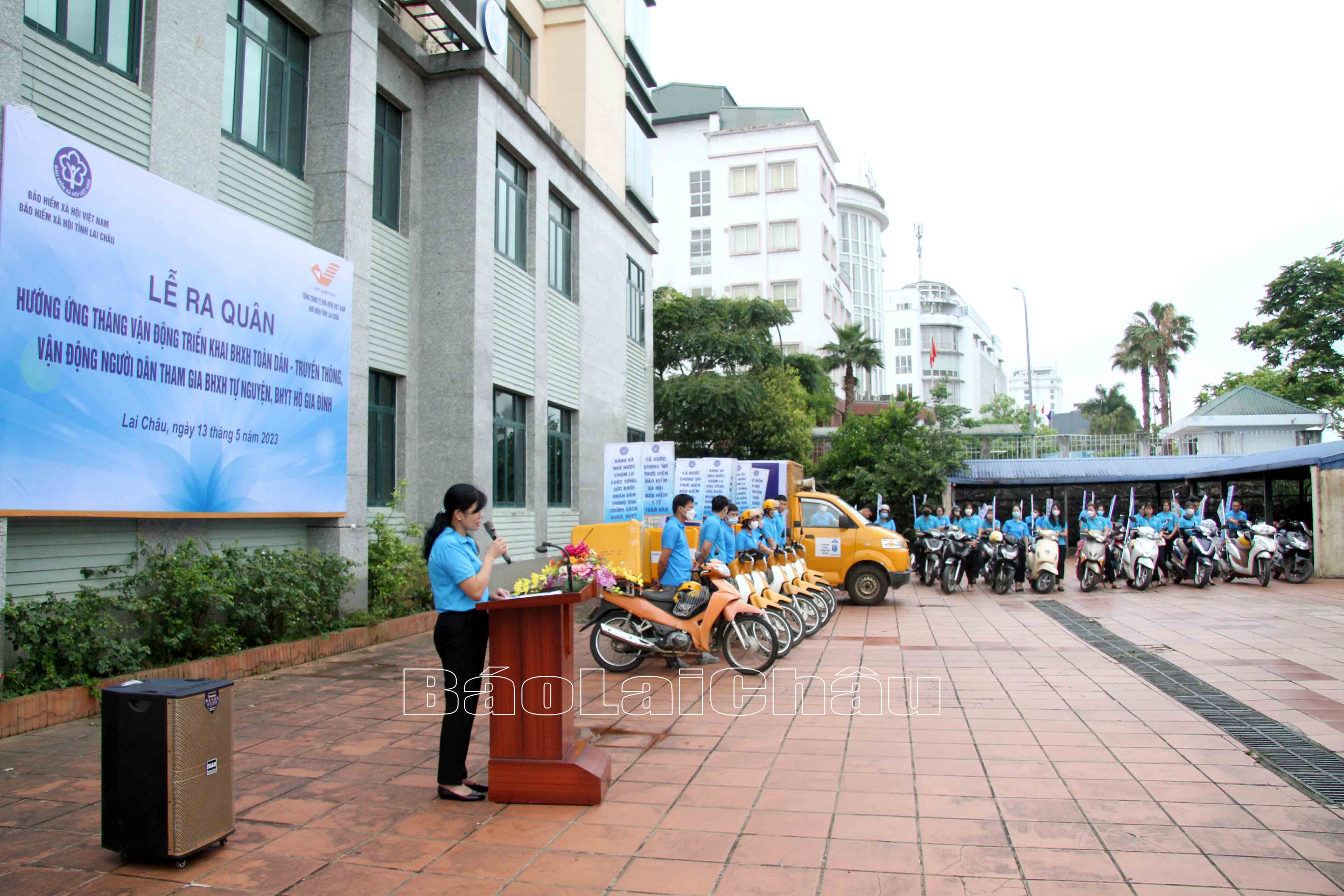 Quang cảnh buổi lễ.